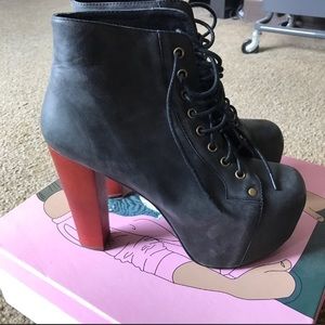 Sold🧁Jeffrey Campbell Lita distressed booties
